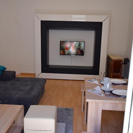 Apartment Ostendplatz Stuttgart Exteriör bild