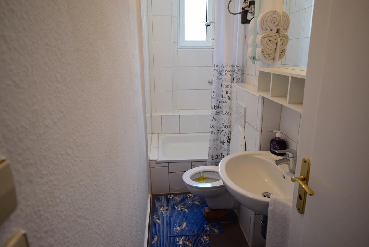 Apartment Ostendplatz Stuttgart Exteriör bild